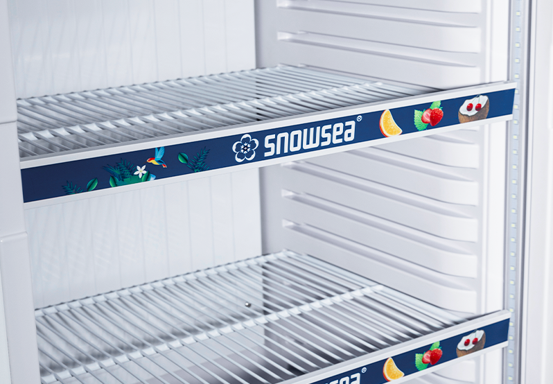 Adjustable Wire Shelves With Customizable Strips