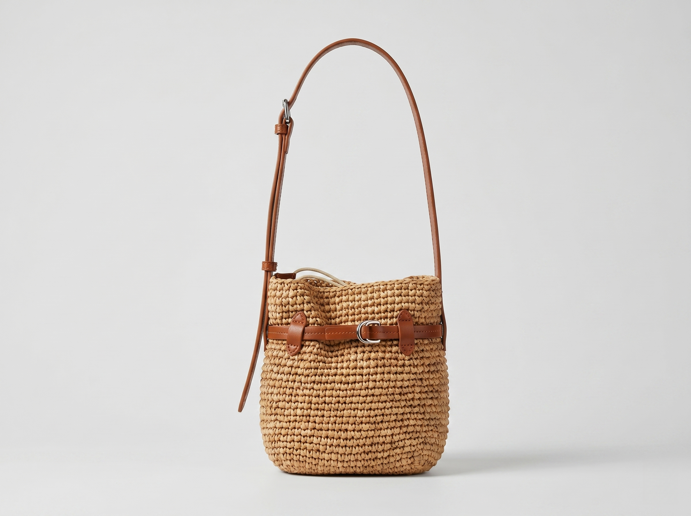 Natural Woven Straw Bucket Bag