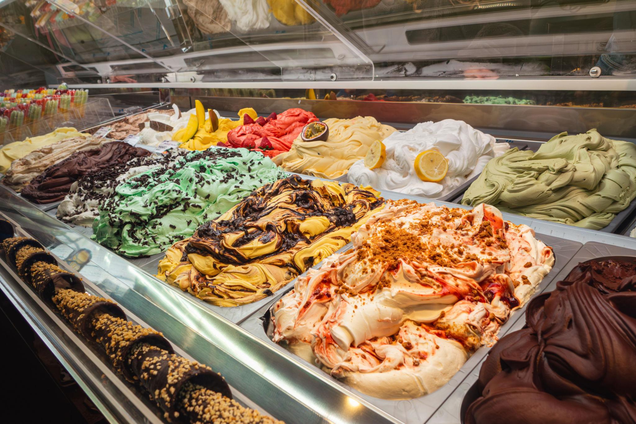 freezer for ice cream shop