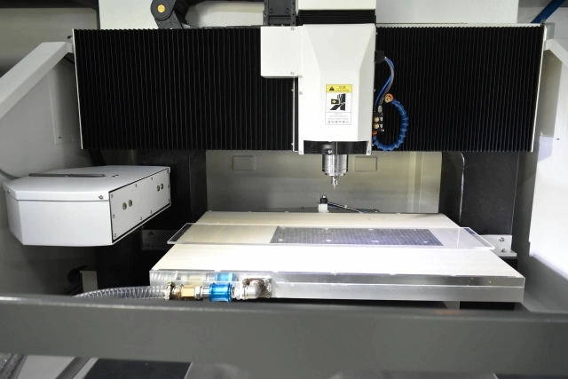 Wire EDM machine precision working area
